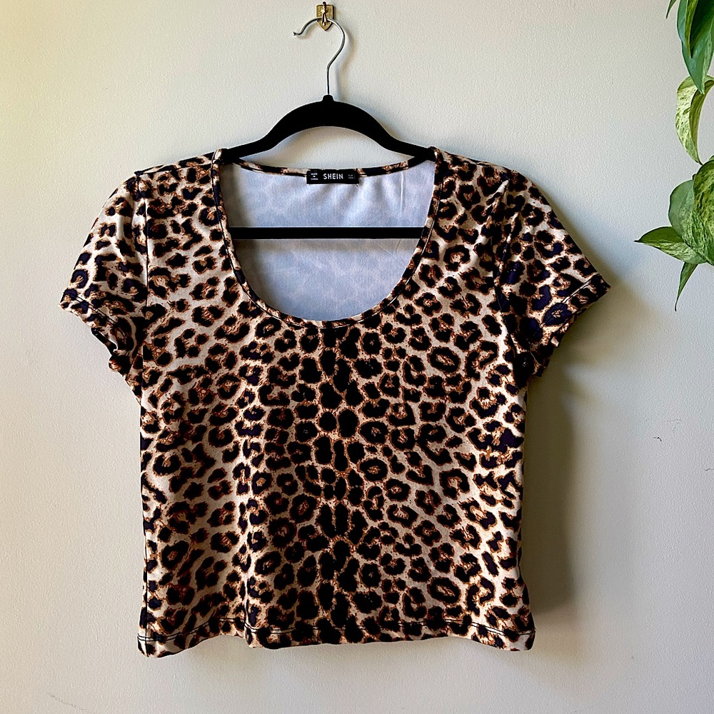 Leopard print crop top